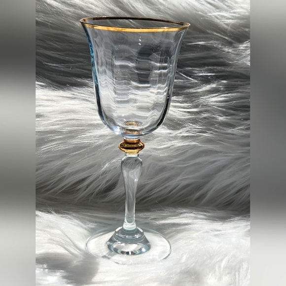 Pasabahce Turkey Gold Rimmed Wine Glasses Set of 4, 8 inch, Clear/Gold - Picture 3 of 8